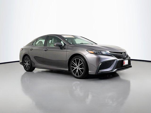 Photo of 2022 Predawn Gray Mica Toyota Camry