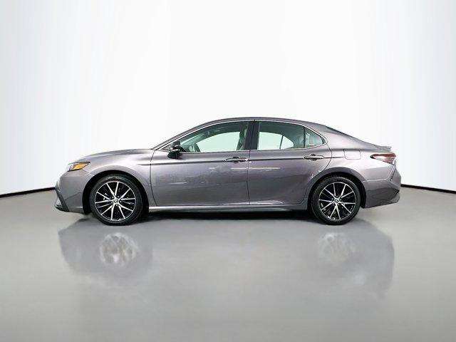 Photo of 2022 Predawn Gray Mica Toyota Camry