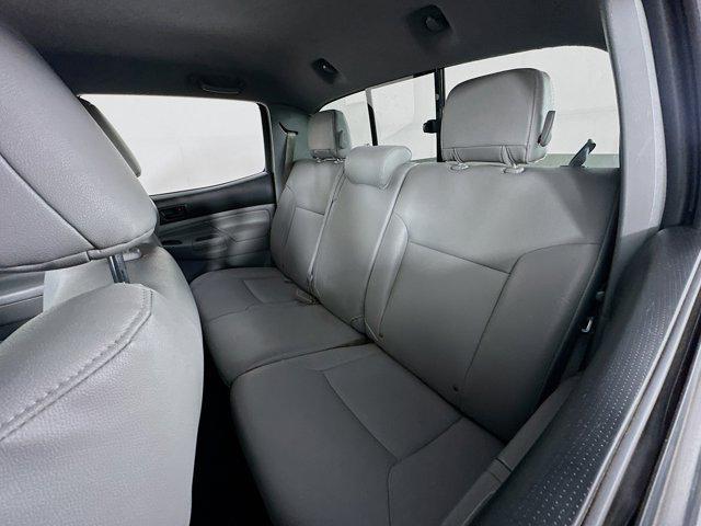 Photo of 2013 Magnetic Gray Metallic Toyota Tacoma