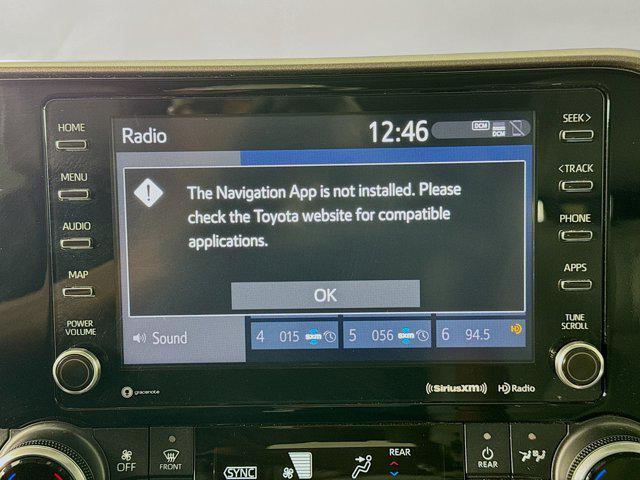 Photo of 2022 Moon Dust Toyota Highlander