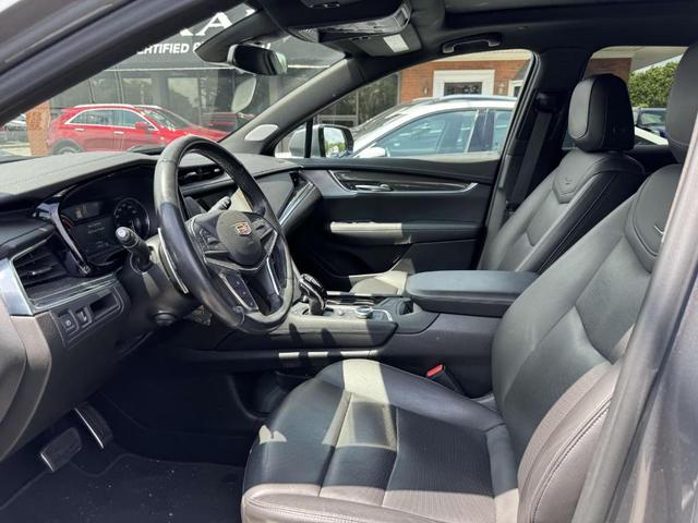 Photo of 2022 Satin Steel Metallic Cadillac XT5
