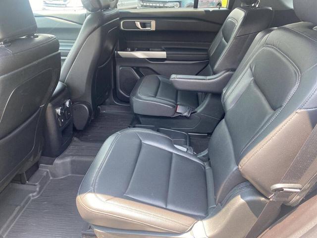 Photo of 2020 Silver Ford Explorer