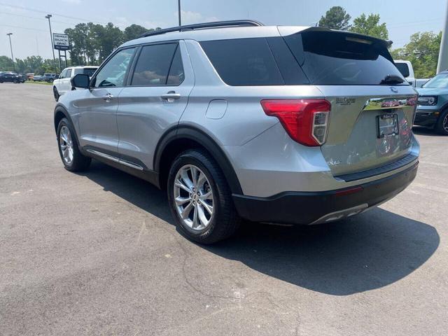 Photo of 2020 Silver Ford Explorer