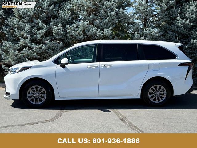Photo of 2025 Ice Cap Toyota Sienna