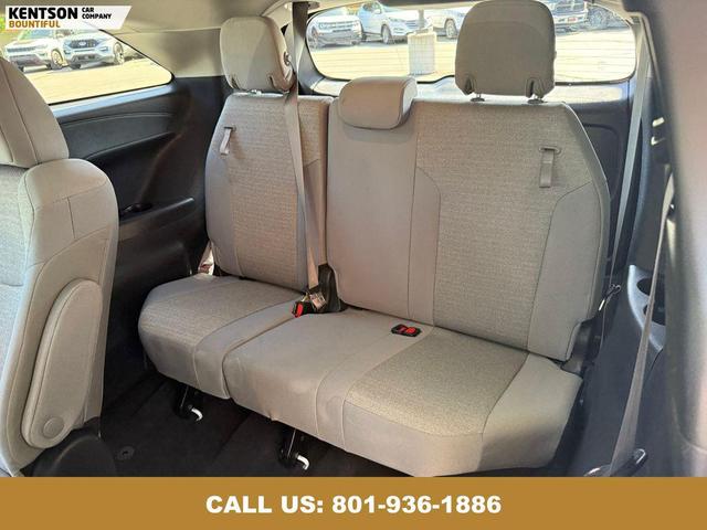 Photo of 2025 Ice Cap Toyota Sienna