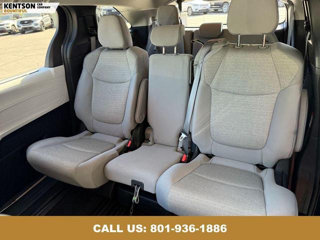 Photo of 2025 Ice Cap Toyota Sienna