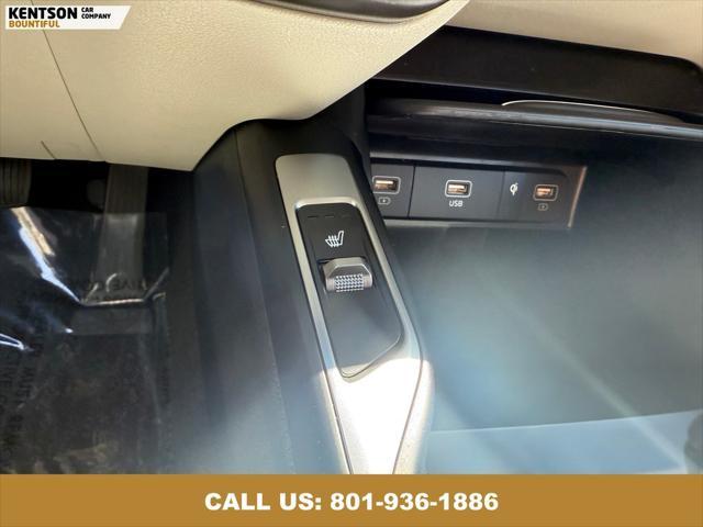 Photo of 2023 Aruba Green Kia Sorento