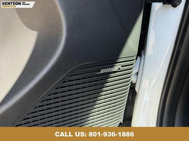 Photo of 2024 Atlast White w/Black Roof Hyundai KONA