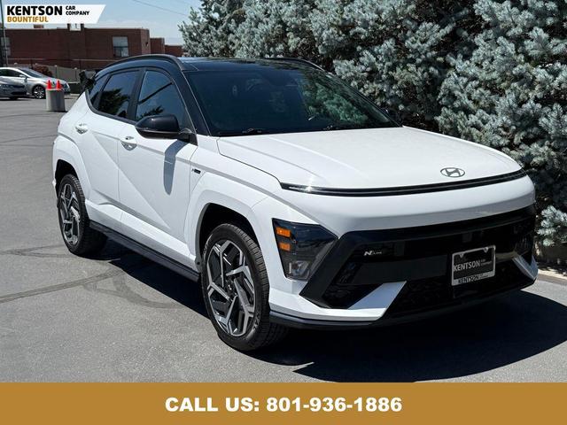 Photo of 2024 Atlast White w/Black Roof Hyundai KONA