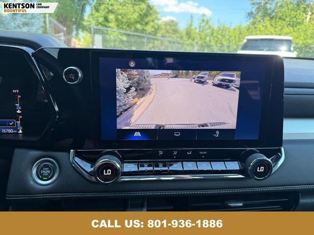 Photo of 2023 Black Chevrolet Colorado