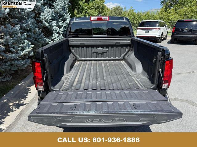 Photo of 2023 Black Chevrolet Colorado