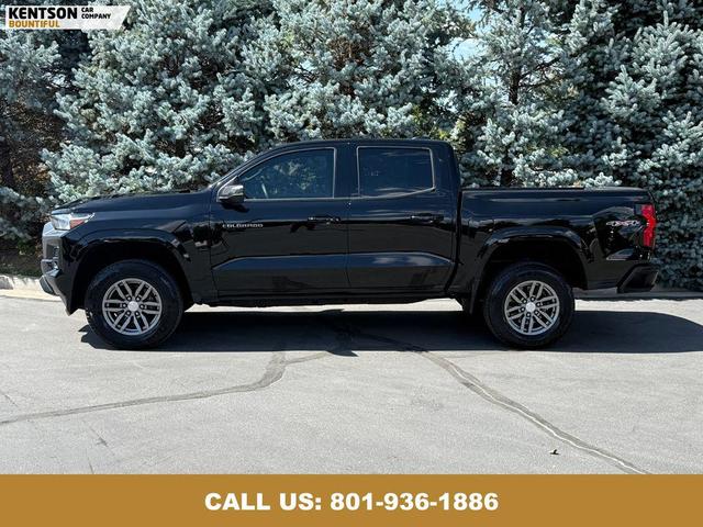 Photo of 2023 Black Chevrolet Colorado