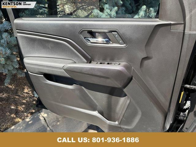 Photo of 2023 Black Chevrolet Colorado