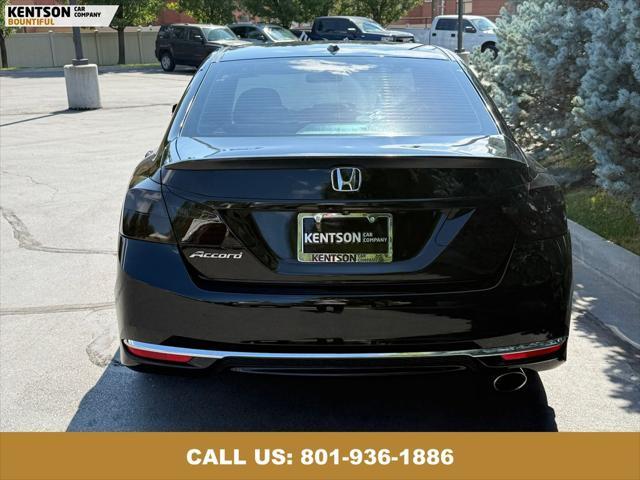 Photo of 2016 Crystal Black Pearl Honda Accord
