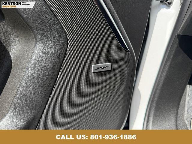 Photo of 2025 White GMC Yukon XL