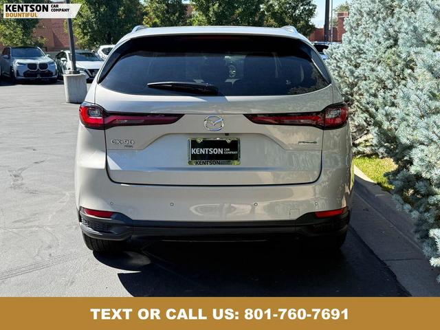 Photo of 2025 Platinum Quartz Mazda CX-90
