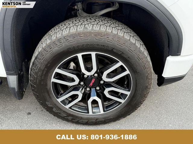 Photo of 2022 Summit White GMC Sierra 1500
