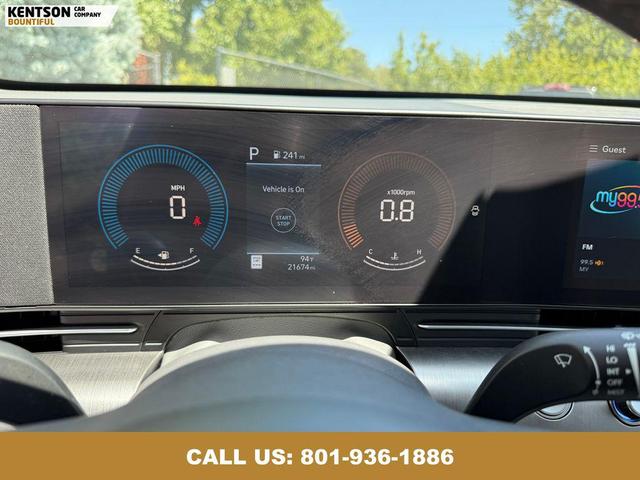 Photo of 2025 Abyss Black Pearl Hyundai KONA