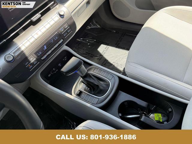 Photo of 2025 Abyss Black Pearl Hyundai KONA