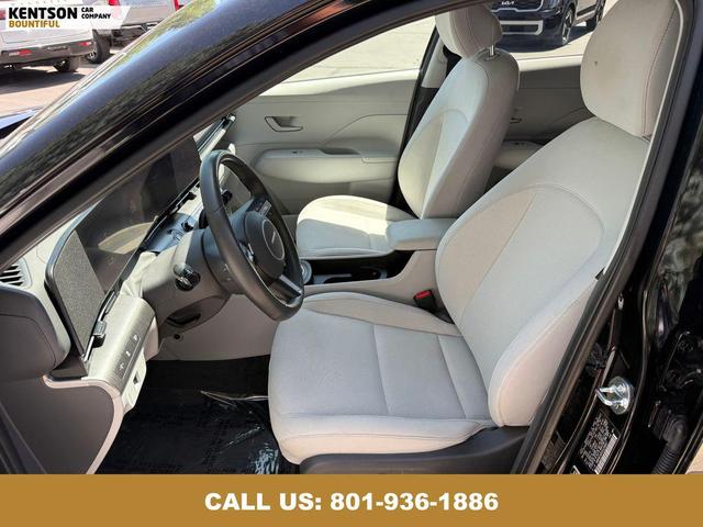 Photo of 2025 Abyss Black Pearl Hyundai KONA