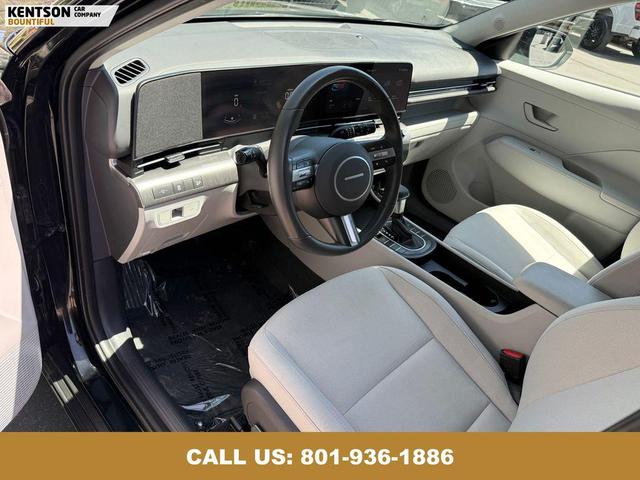 Photo of 2025 Abyss Black Pearl Hyundai KONA