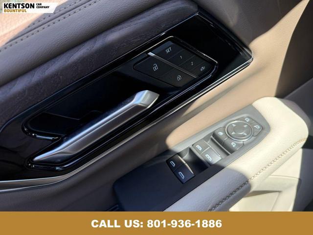 Photo of 2025 White GMC Yukon XL