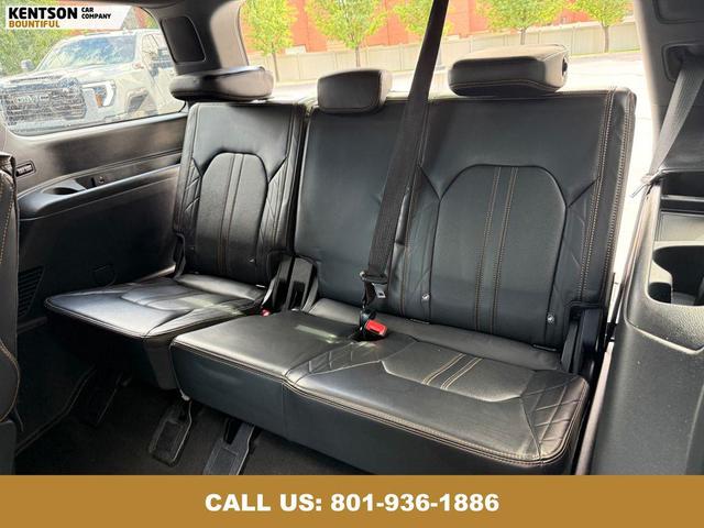 Photo of 2024 Dark Matter Gray Metallic Ford Expedition