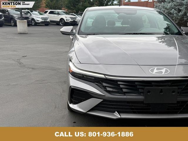 Photo of 2025 Fluid Metal Hyundai ELANTRA