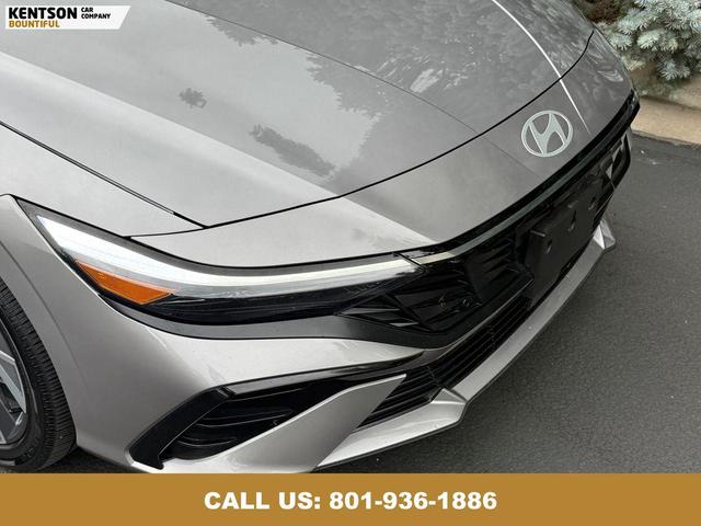 Photo of 2025 Fluid Metal Hyundai ELANTRA