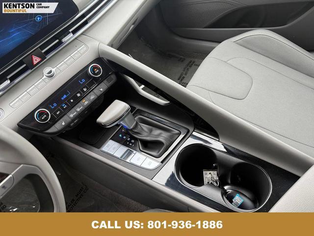 Photo of 2025 Fluid Metal Hyundai ELANTRA