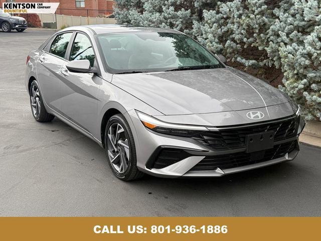 Photo of 2025 Fluid Metal Hyundai ELANTRA