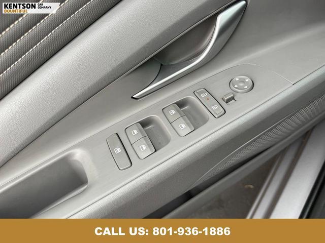 Photo of 2025 Fluid Metal Hyundai ELANTRA