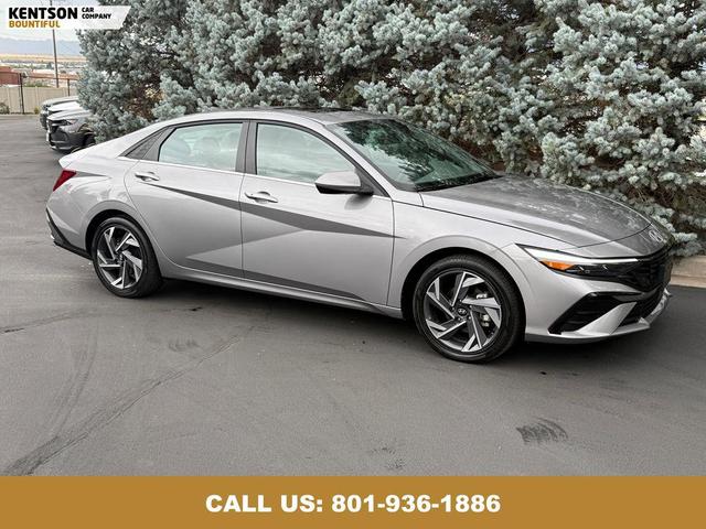 Photo of 2025 Fluid Metal Hyundai ELANTRA
