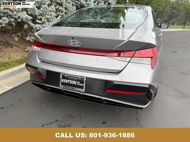Photo of 2025 Fluid Metal Hyundai ELANTRA