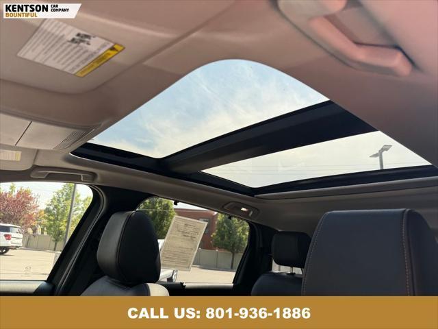 Photo of 2024 Deep Crystal Blue Mica Mazda CX-90