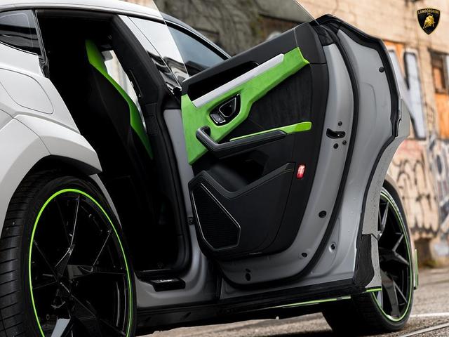 Photo of 2022 Verde Mantis Metallic Lamborghini Urus
