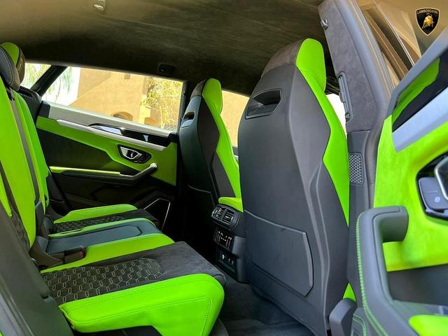 Photo of 2022 Verde Mantis Metallic Lamborghini Urus