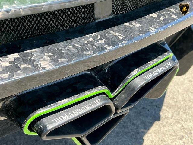 Photo of 2022 Verde Mantis Metallic Lamborghini Urus