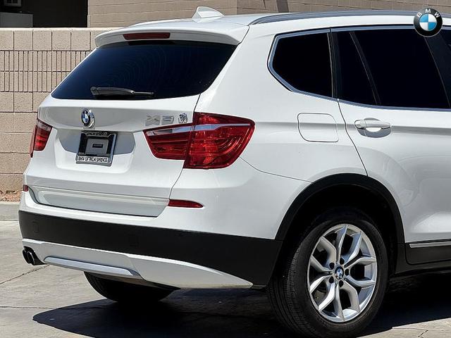 Photo of 2011 White BMW X3
