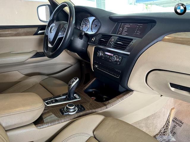 Photo of 2011 White BMW X3