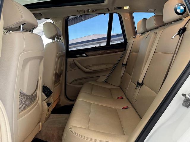Photo of 2011 White BMW X3