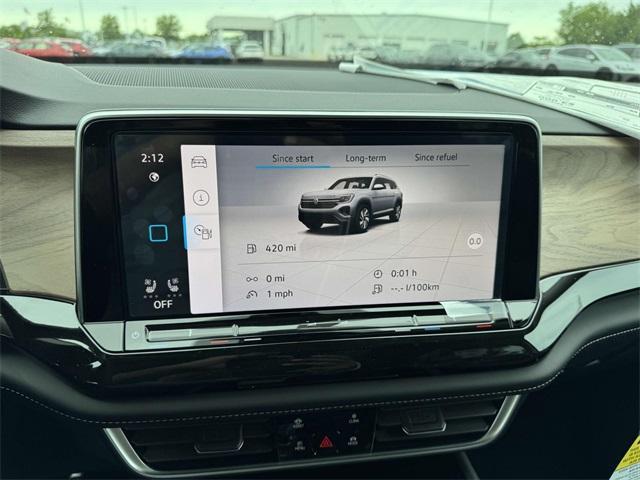 Photo of 2025 Pure Gray Volkswagen Atlas