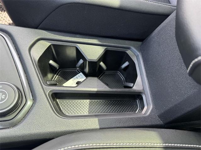 Photo of 2022 Deep Black Pearl Effect Volkswagen Tiguan