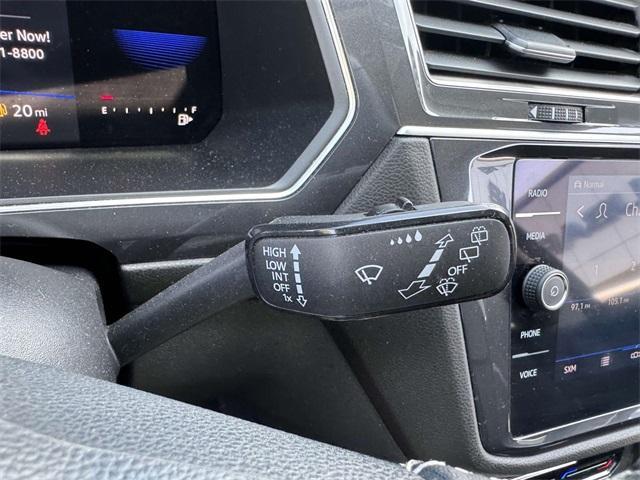 Photo of 2022 Deep Black Pearl Effect Volkswagen Tiguan