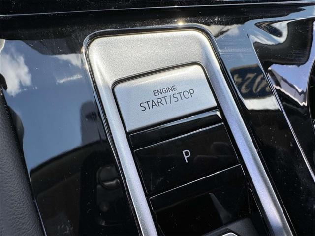 Photo of 2024 Avocado Green Volkswagen Atlas
