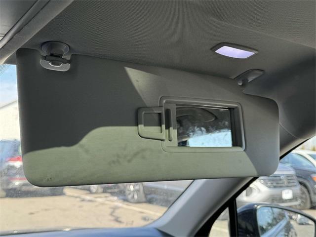 Photo of 2021 Deep Black Pearl Effect Volkswagen Tiguan