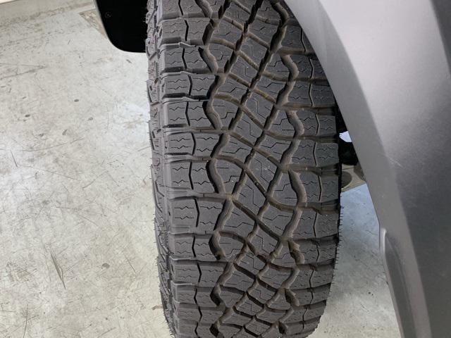 Photo of 2026 Diamond Black Crystal Pearlcoat RAM 1500