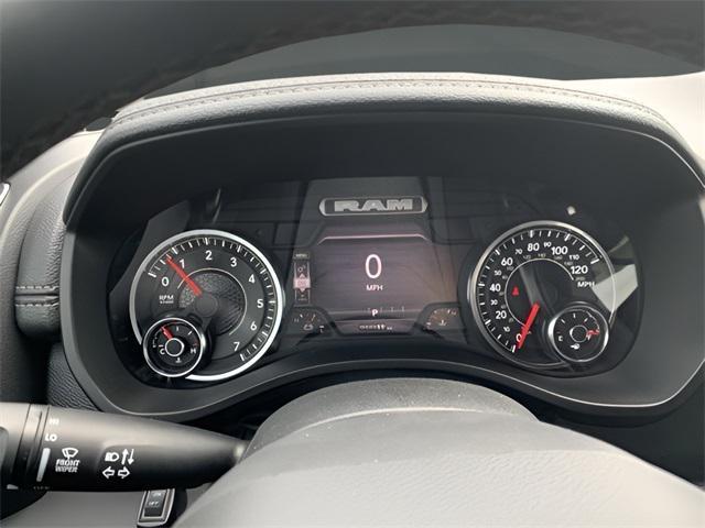 Photo of 2025 Diamond Black Crystal Pearlcoat RAM 1500
