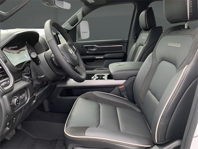 Photo of 2025 Diamond Black Crystal Pearlcoat RAM 1500