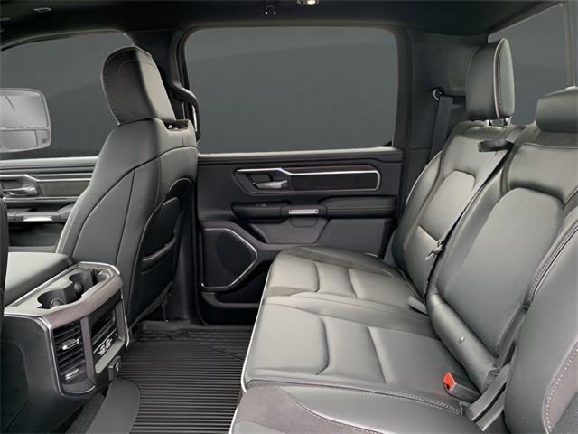 Photo of 2025 Diamond Black Crystal Pearlcoat RAM 1500